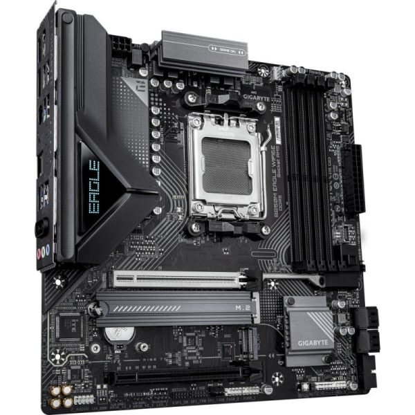 GIGABYTE B850M EAGLE WF6E rev. 1.x — Pogled iz ugla